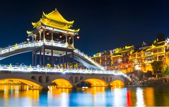 两个菜844元，四家店三鬼秤，游客：张家界，我再也不来了！