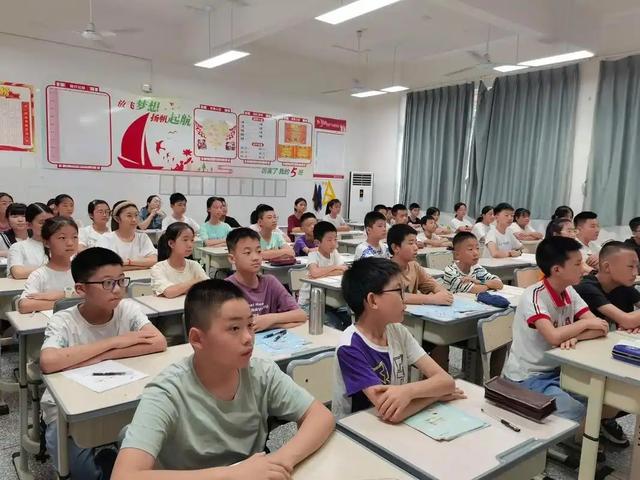 26年中考分数“预估”，达到这个数就能进入高中，家长：放心了！