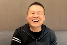 岳云鹏不敢回小剧场演出，妻子郑敏另类鼓励：无非是丢人呗！图片