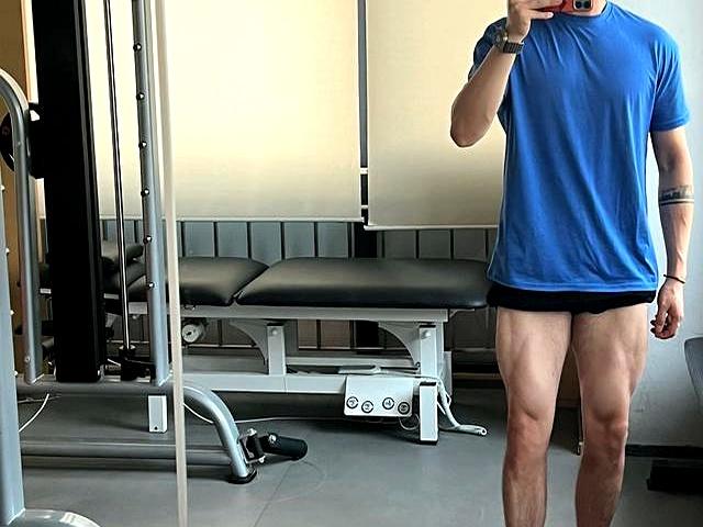 男人过了40岁，更应该练深蹲！坚持1个月，5个改变，试试就知道