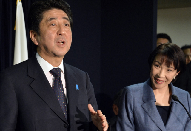 日本再传爆炸消息，高市计划背水一战，解放军面朝日本	，连打8天