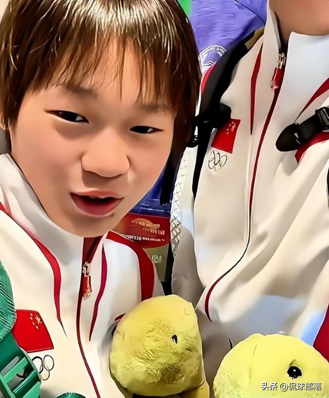 全红婵雕像事件持续发酵，宋清辉：应火速拆除全红婵雕像