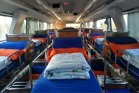 越南大巴“豪”在哪？揭秘中国淘汰的卧铺大巴，为何在越南风靡图片