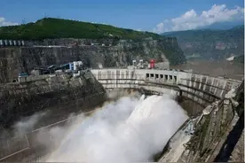 一旦战争爆发，敌方核弹轰炸三峡大坝，中国将面临怎样的后果呢？图片