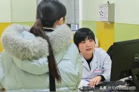 睡前1物敷脚底，帮孩子清内热，助睡眠，长更高图片