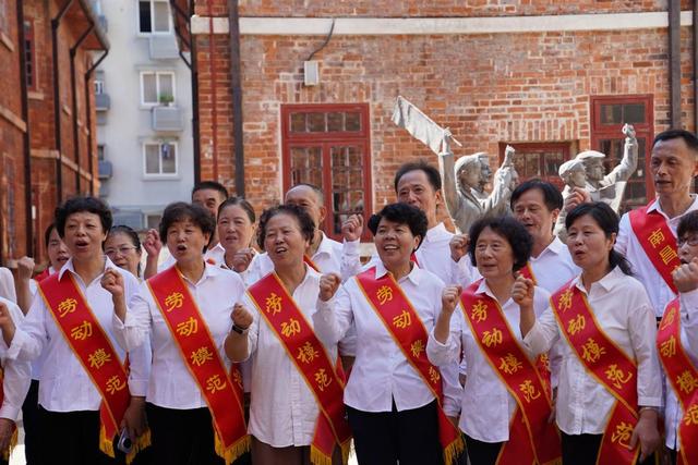 “跟着红歌游江西”第四站走进南昌市西湖区——在红歌传唱中定格：劳模最靓 西湖正红