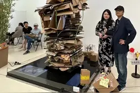 闹大了！中央美院学生毕展造价2万被吐槽，学校为啥会同意展？图片