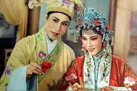 10部上世纪的戏曲电影，部部经典，余音绕梁，惊艳了一段岁月图片