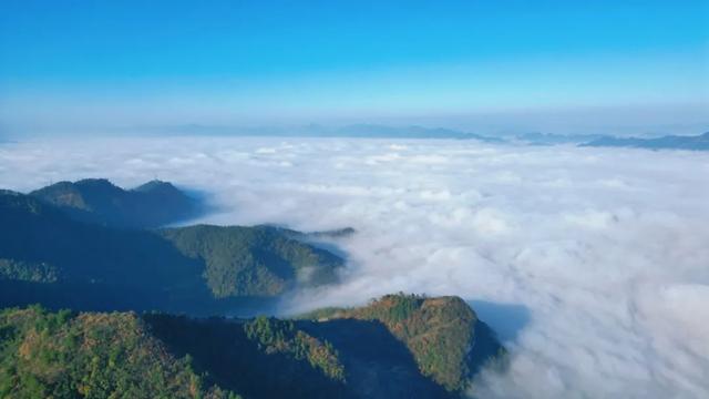 初冬清晨的余庆似“蓬莱仙境”！