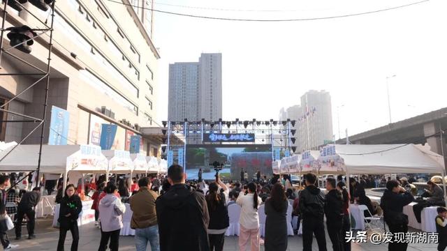 赋能文旅新标杆！宇宙中心万家丽助力江西铜鼓焕新冬日文旅