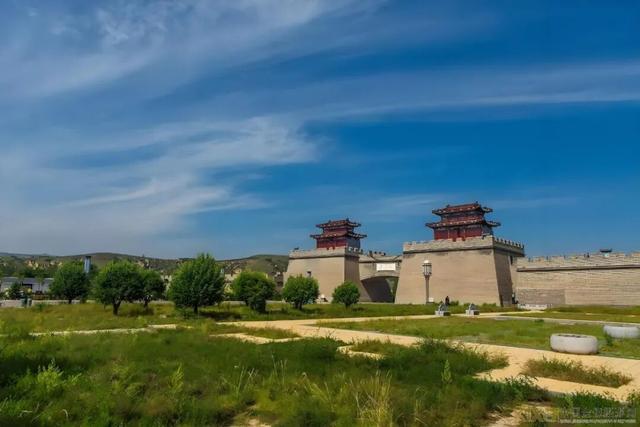 秋季自驾长城1号旅游公路，景美人少，景点免费，快来看看吧！