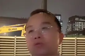 三甲医院医生直播唱歌，是生活正能量的良性循环|荔枝时评图片