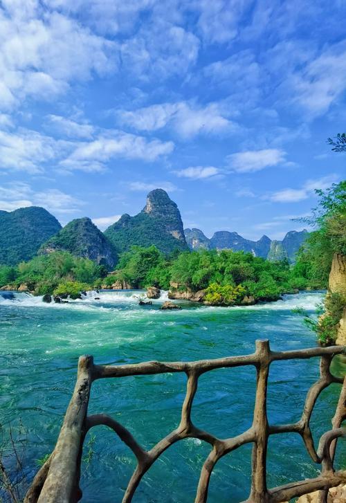 中越边境藏着比桂林更壮观的山水，现在去的人还不到1%