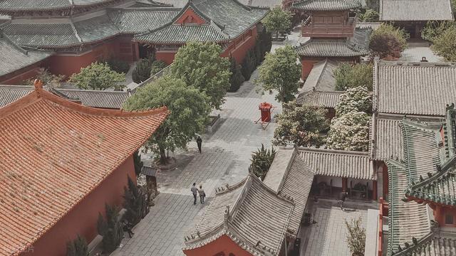 北宋时期的 “世界第一城	”曾和洛阳、西安齐名，如今在竞争中掉队