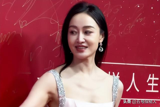 私生活混乱？被传是陈坤儿子生母，从央视离职的她，如今怎么样了