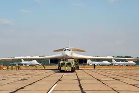 图-160战略轰炸机若能引入中国，对中国航空工业的战略意义图片