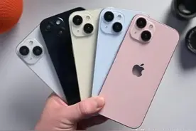 苹果手机突然黑屏开不了机，维修费762元，知道原因后悔又后怕图片