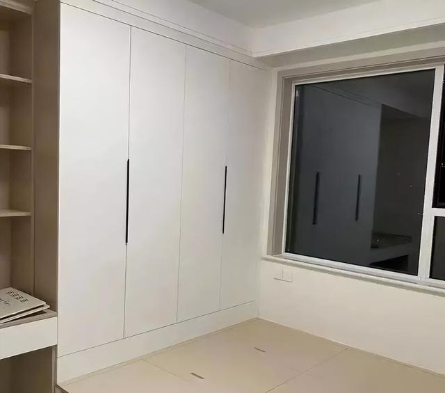 卧室榻榻米已经落伍了，现在流行这3种做法，功能赶上两间小卧室