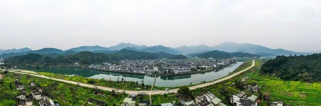 清明小假期不知去哪？来婺源看最美的乡村，把春天都锁在油菜花里