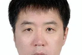 2013年，青岛黑社会头目聂磊被执行死刑，临终前情绪崩溃图片