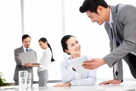 领导喊你加班，千万别说"好的，马上到",高情商的都这样回图片