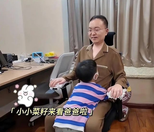 一家3代都短命，47岁的蔡磊近况堪忧：无法说话，靠流食吊命
