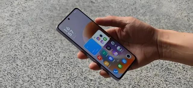 曝moto评估1.5K LCD屏手机，清晰度不错