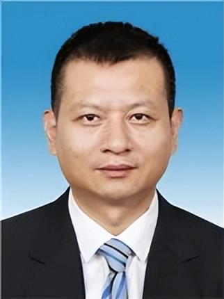 直辖市多区领导班子密集调整！他们出任党政“一把手”，多人为博士