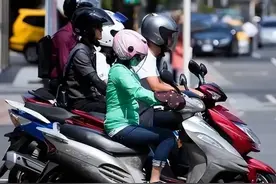 这城发布“特殊”禁摩令！公安&专家：科学管理，释放通勤价值！图片