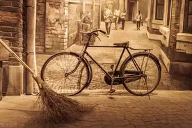 王凯利：闲话老自行车图片