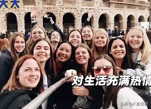 这是黄楼和黑妞在比利时养家的生活照，每一张都这么自信、阳光
