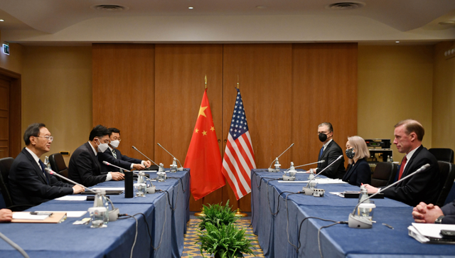 一觉醒来，特朗普说法变了：没有取消中美会晤，将对中国加税100%