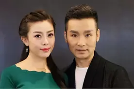 刘和刚：农村小子娶世界小姐，成名不忘本报恩乡亲，跪谢蒋大为图片