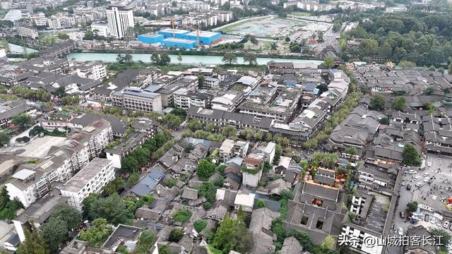 四川头号富裕县级市，人均可支配收入超4万，山水美景远近闻名