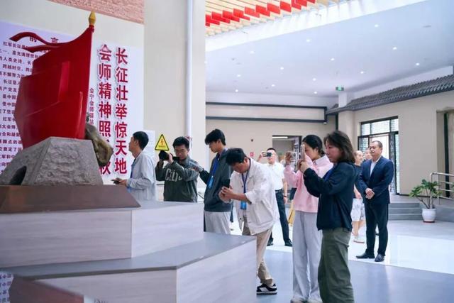 红色热土遇上数字翅膀——“一机游甘肃”线下推广活动走进白银