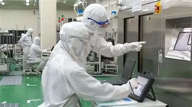 日本政坛巨震！166票封喉 公明党倒戈	，高市时代或终结，中方回应