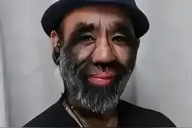 返祖毛孩儿于震寰，42岁娶美妻，不顾劝阻生下儿子。图片