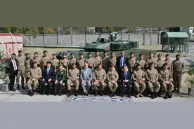 巴铁VT4开始下饺子，印度的东西两线，中式坦克洪流已成钳形包围图片