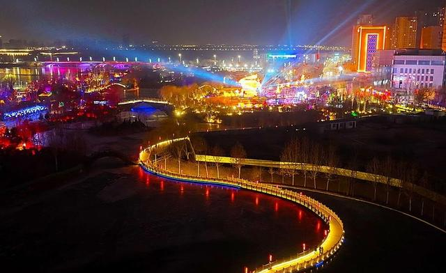 爸妈退休后从上海搬去银川住了一年了，看他们怎么评价银川的！