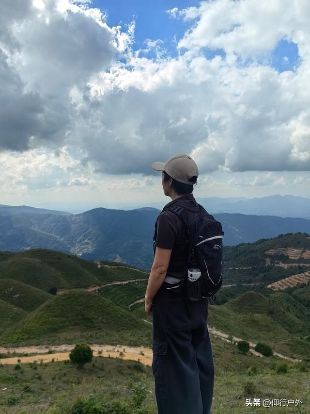 永定奥杳梯田穿越九十九岽徒步