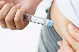 胰岛素越打越多怎么办，是继续加量，还是更换药物？医生讲清楚图片