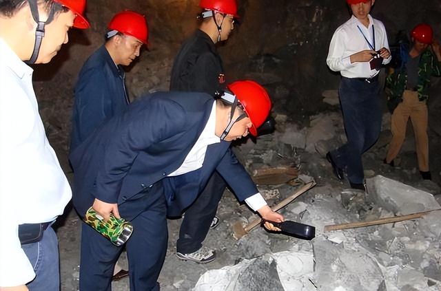 63岁矿老板妻子离世，次年娶38岁模特，5年过去	，如今二人怎样