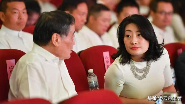 里子面子全丢了，看到宗馥莉如今的现状，才明白宗庆后一点没说错