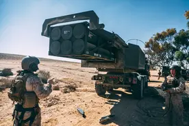 以军火箭炮轰击大马士革，美军宙斯盾舰遭伏击：再不撤兵将吃大亏图片