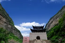 雄关漫道——探访四川剑门关的险峻与传奇图片