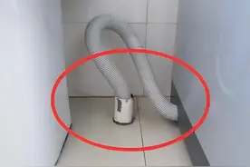 很多人洗衣机排水管直接插“地漏”，真笨！学学这么弄，太明智了图片