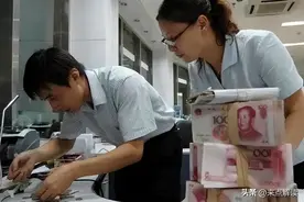 07年男子中500万后全家失踪，24位亲友收到诡异短信，警方：怪了图片