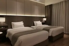 开钟点房的人都在里面干什么图片