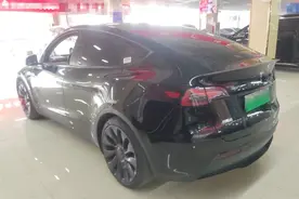 才开了一年就贬值10多万！这辆特斯拉Model Y值不值得买？图片