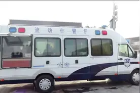 五一假期邯郸车管服务“不打烊”图片